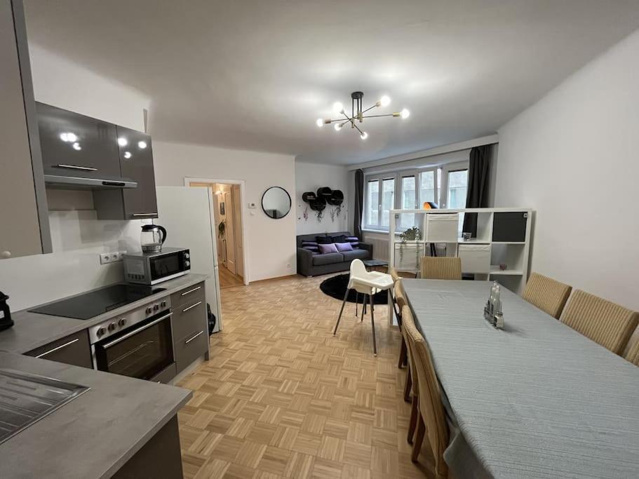 Apartamento *luxurious And Spacious Family Apartment* *