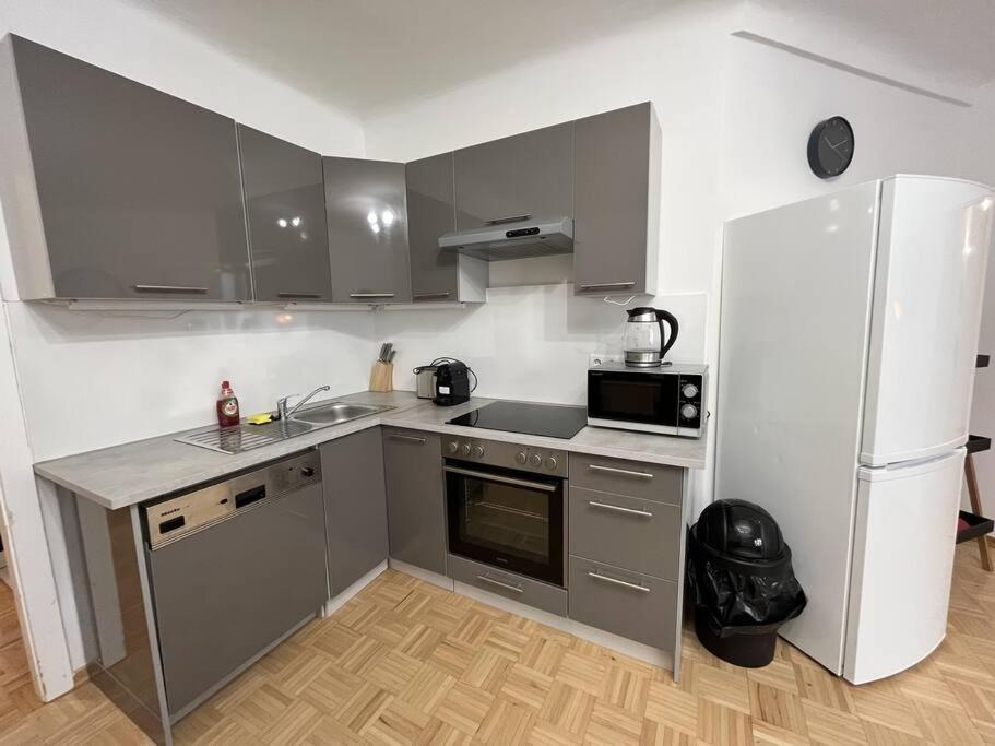 *luxurious And Spacious Family Apartment* Apartamento *